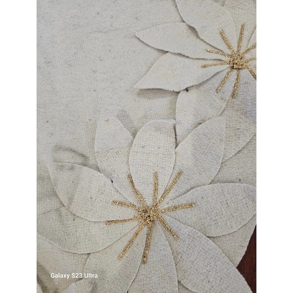 MAX Tree Skirt beige with gold accent, 52' or 132cm - Picture 6 of 6